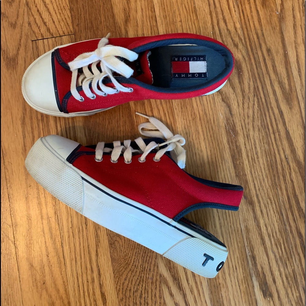 Women’s vintage Tommy Hilfiger Slingback Sneakers
